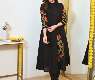 2 piece cotton kurti set with one side pocket.