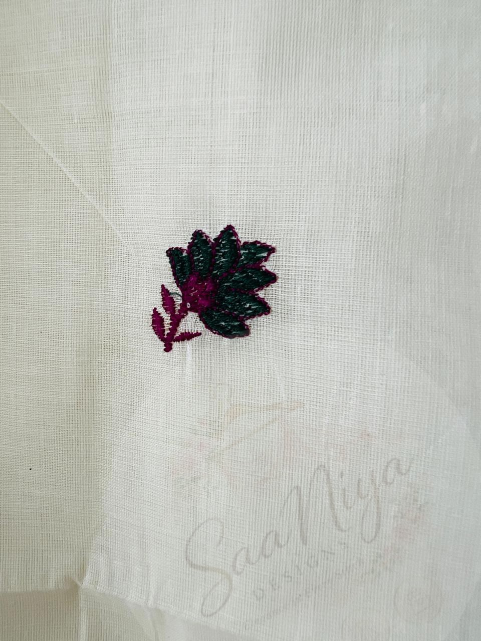 Premium Handloon Embroidered Kasavu saree - Image 7