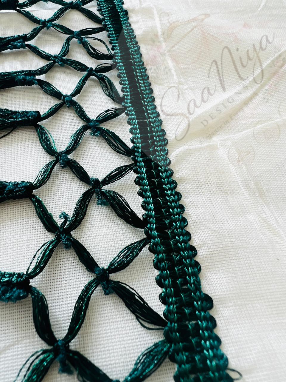 Premium Handloon Embroidered Kasavu saree - Image 5